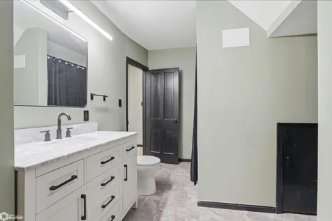 413 E Wheeler Street West Burlington IA 52655