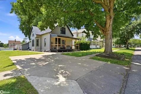 413 E Wheeler Street West Burlington IA 52655