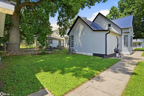413 E Wheeler Street West Burlington IA 52655