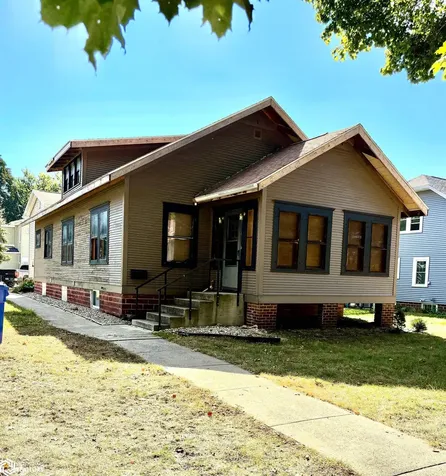 608 E North Street Algona IA 50511