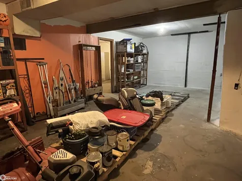521 S 2nd Street Albia IA 52531