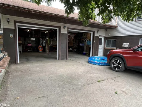 521 S 2nd Street Albia IA 52531