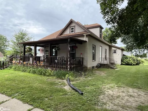 521 S 2nd Street Albia IA 52531