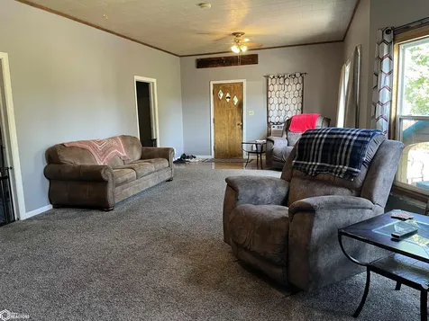 521 S 2nd Street Albia IA 52531