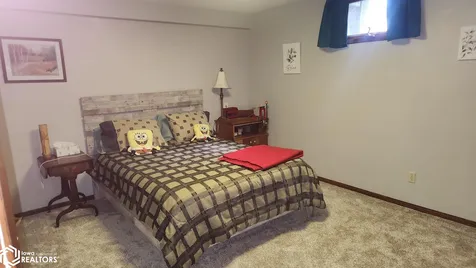 1787 Gilmore Avenue New Hampton IA 50659