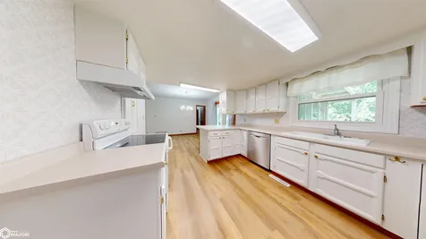 2378 Lilac Court Fairfield IA 52556