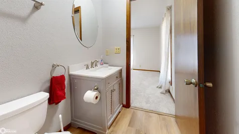 2378 Lilac Court Fairfield IA 52556