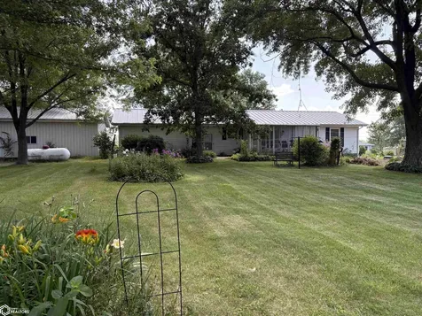 2378 Lilac Court Fairfield IA 52556