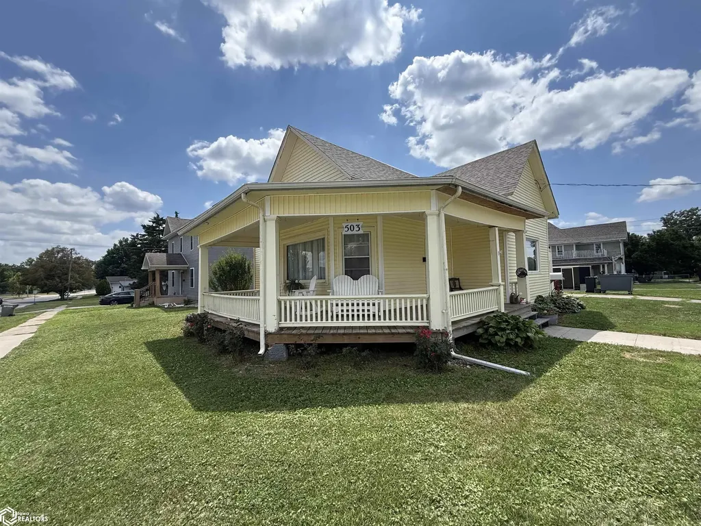 503 S Clinton Street Albia IA 52531