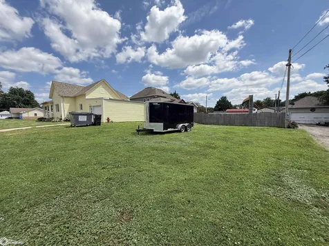 503 S Clinton Street Albia IA 52531