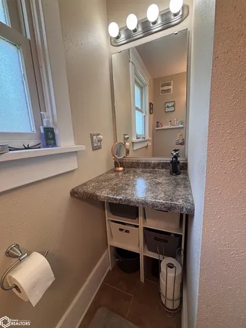2917 Avenue L Fort Madison IA 52627