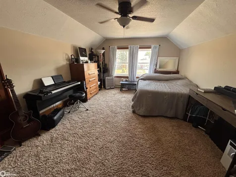 2917 Avenue L Fort Madison IA 52627