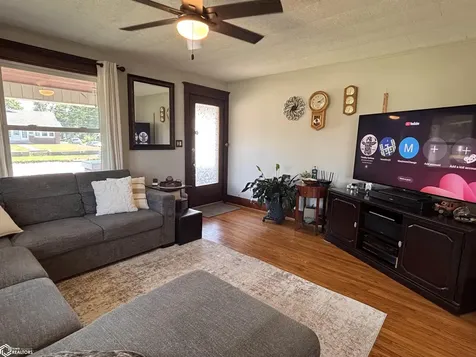 2917 Avenue L Fort Madison IA 52627
