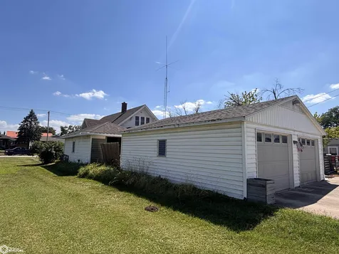2917 Avenue L Fort Madison IA 52627