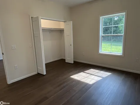 522 S 3rd Street Albia IA 52531