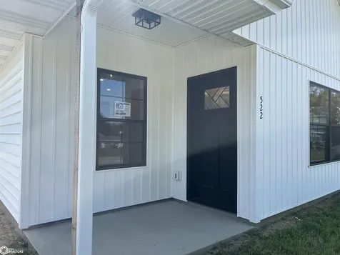 522 S 3rd Street Albia IA 52531
