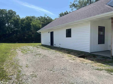 522 S 3rd Street Albia IA 52531