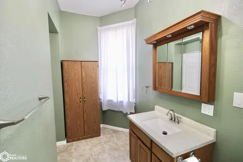 1116 High Street Keokuk IA 52632