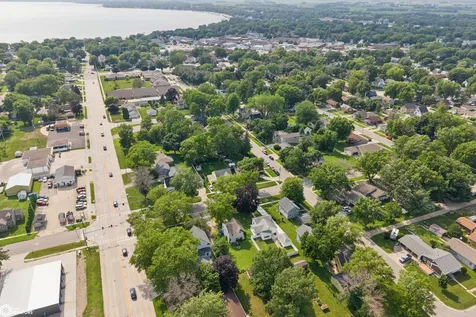 308 S 12th Street Clear Lake IA 50428