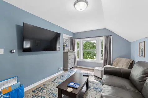 308 S 12th Street Clear Lake IA 50428