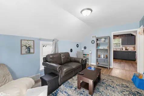 308 S 12th Street Clear Lake IA 50428