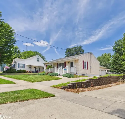 111 Rosenberger Avenue Oskaloosa IA 52577