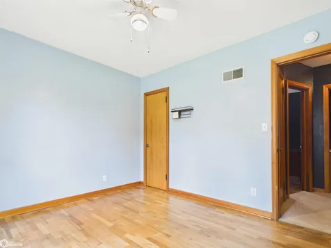 111 Rosenberger Avenue Oskaloosa IA 52577