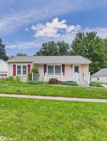 111 Rosenberger Avenue Oskaloosa IA 52577