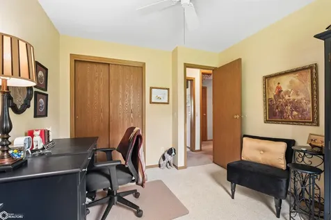 2714 Arnold Drive Marshalltown IA 50158