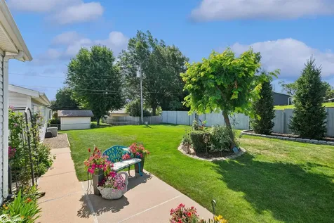 2714 Arnold Drive Marshalltown IA 50158