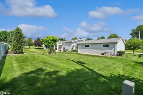 2714 Arnold Drive Marshalltown IA 50158