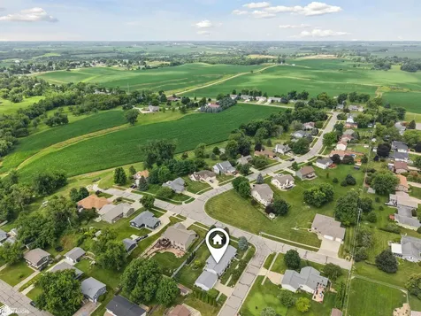 2714 Arnold Drive Marshalltown IA 50158