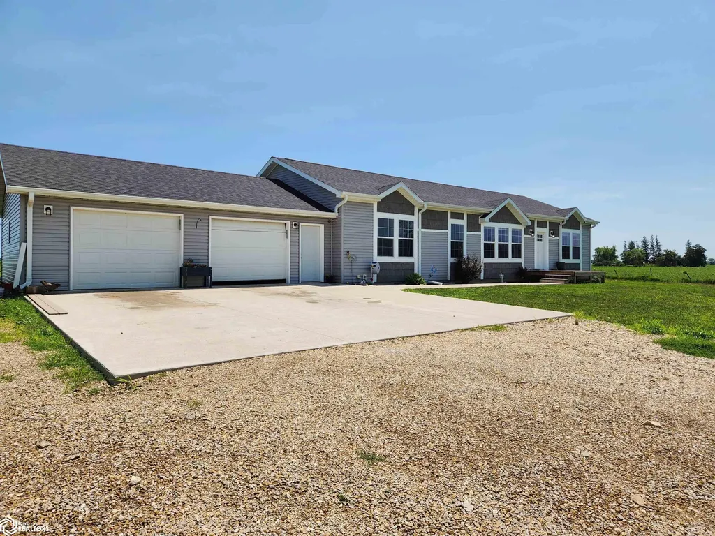 3145 K Avenue Toledo IA 52342