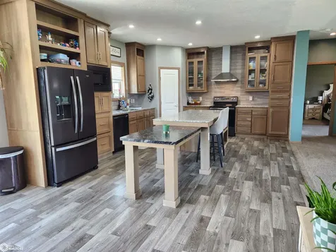 3145 K Avenue Toledo IA 52342