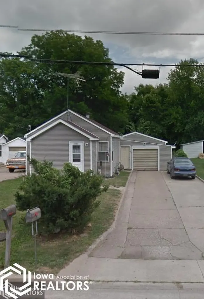 1100 N H Street Oskaloosa IA 52577-1634