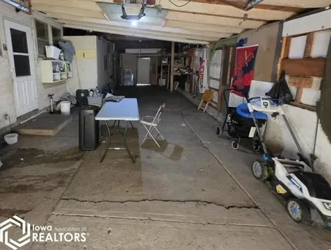 1100 N H Street Oskaloosa IA 52577-1634