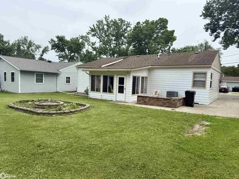 17 Asbury Circle Ottumwa IA 52501