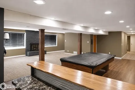 2212 Carbonado Road Oskaloosa IA 52577