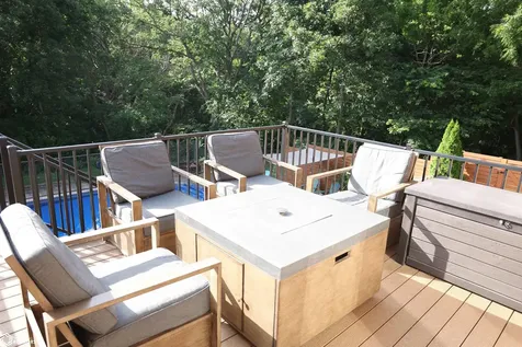 2212 Carbonado Road Oskaloosa IA 52577