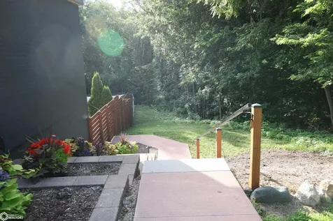2212 Carbonado Road Oskaloosa IA 52577