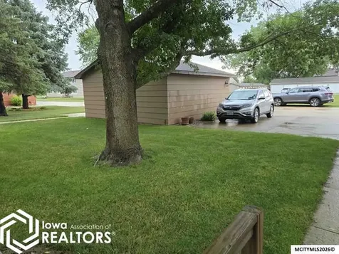 3409 Brandywine Road Mason City IA 50401