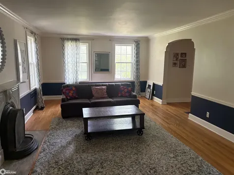 1002 E Burlington Avenue Fairfield IA 52556