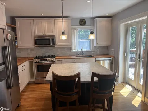 1002 E Burlington Avenue Fairfield IA 52556
