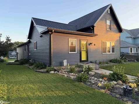 210 Johnston Street Gladbrook IA 50635