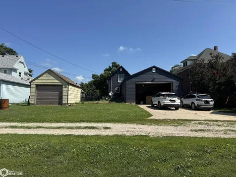 210 Johnston Street Gladbrook IA 50635