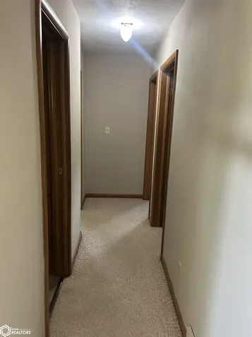 1210 J Avenue E Oskaloosa IA 52577