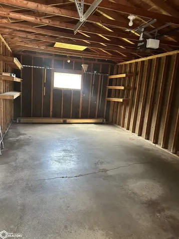 1210 J Avenue E Oskaloosa IA 52577