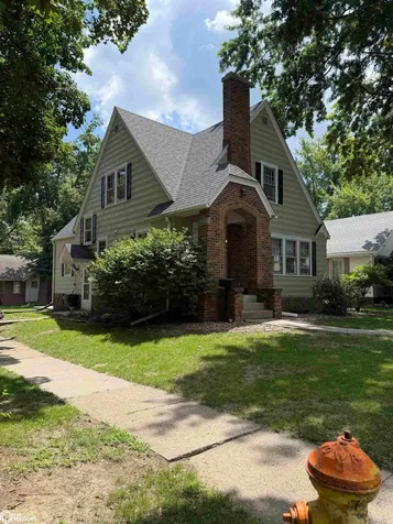 212 N 9th Street Oskaloosa IA 52577