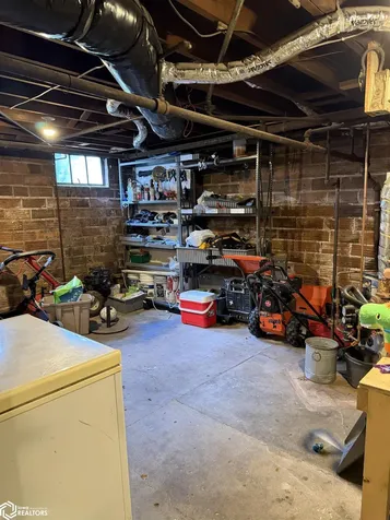 212 N 9th Street Oskaloosa IA 52577
