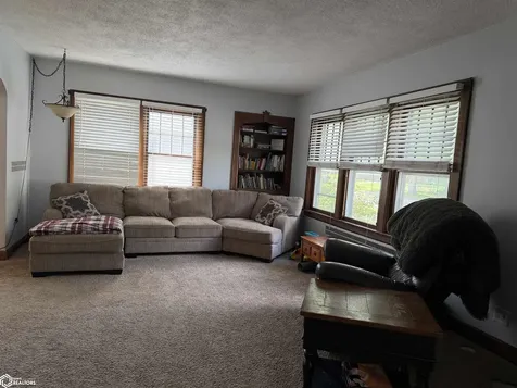 212 N 9th Street Oskaloosa IA 52577